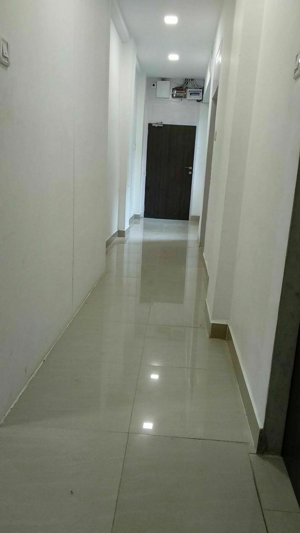 Inn Backpackers,airport 2*