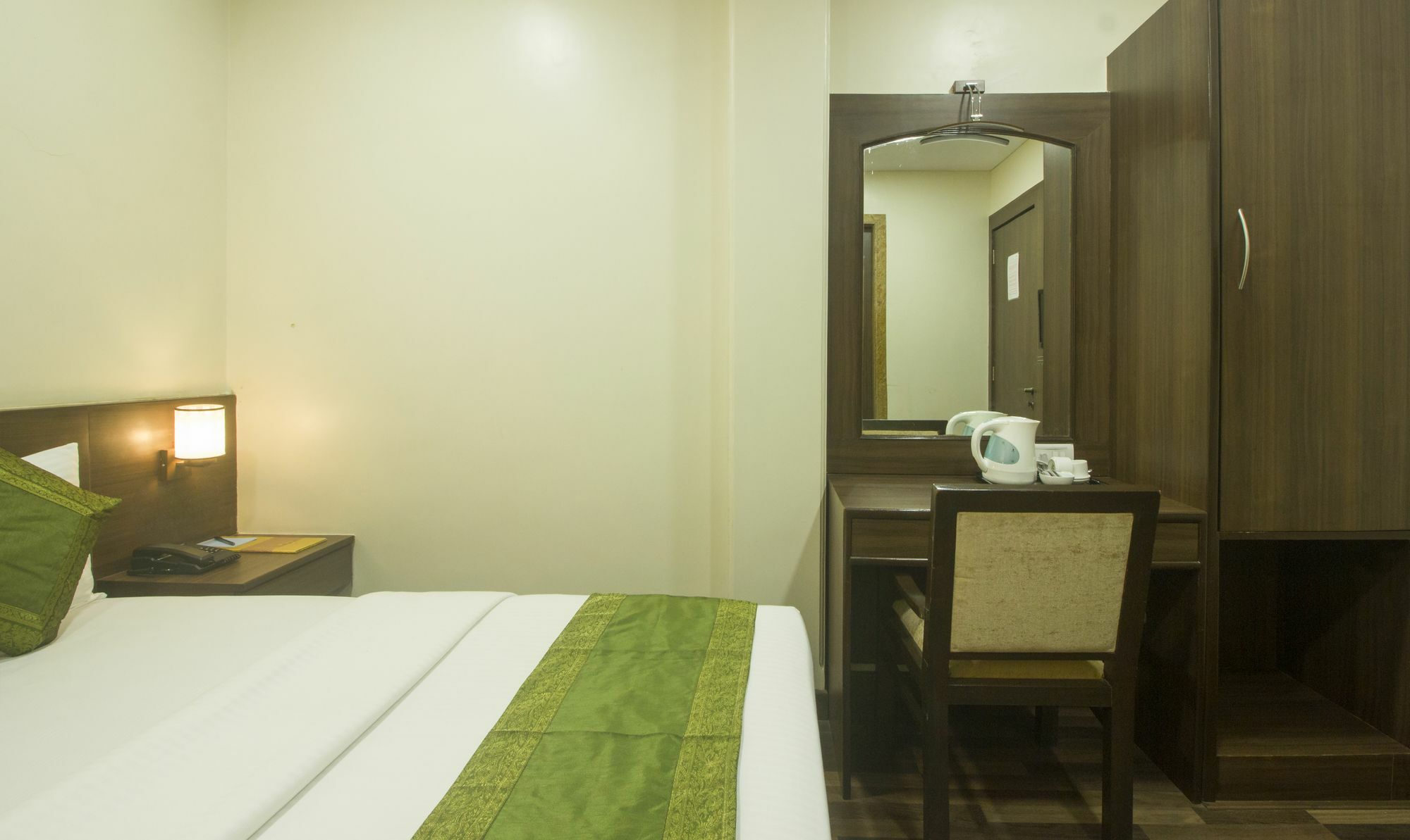 Treebo Trend Rosewood Hotel 3*