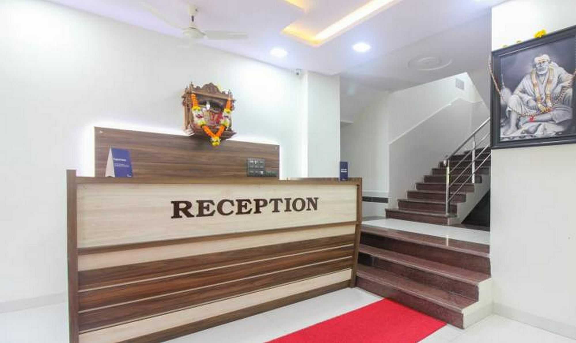 Hotel Oyo 23656 Parimeet Mumbai