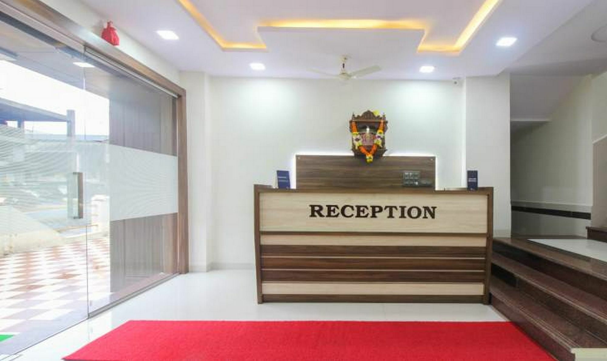 Oyo 23656 Parimeet Hotel