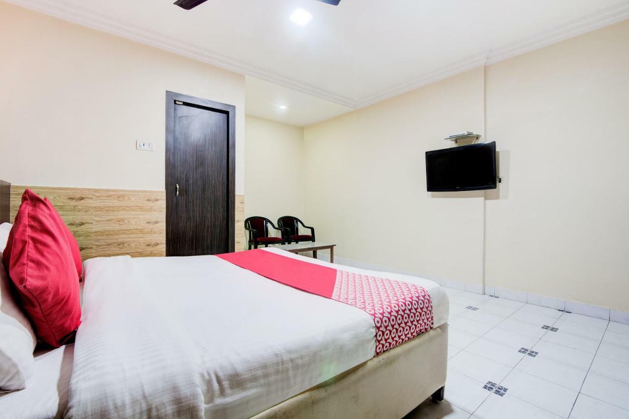 Oyo 45424 Lakshmi Palace 3* Bombaim
