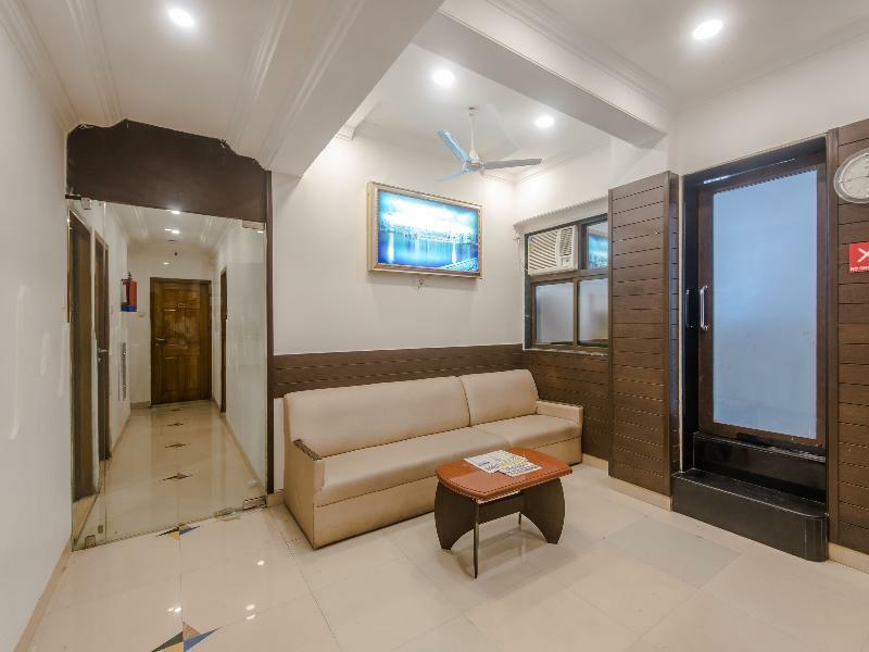 Hotel Oyo Flagship 572 Santacruz West Bombaim