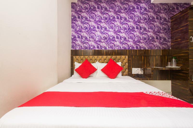 Hotel Oyo 8193 Pearl View Mumbai