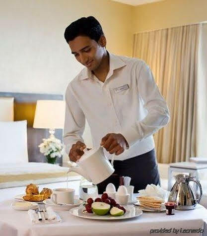 Courtyard By Marriott International Airport 5*