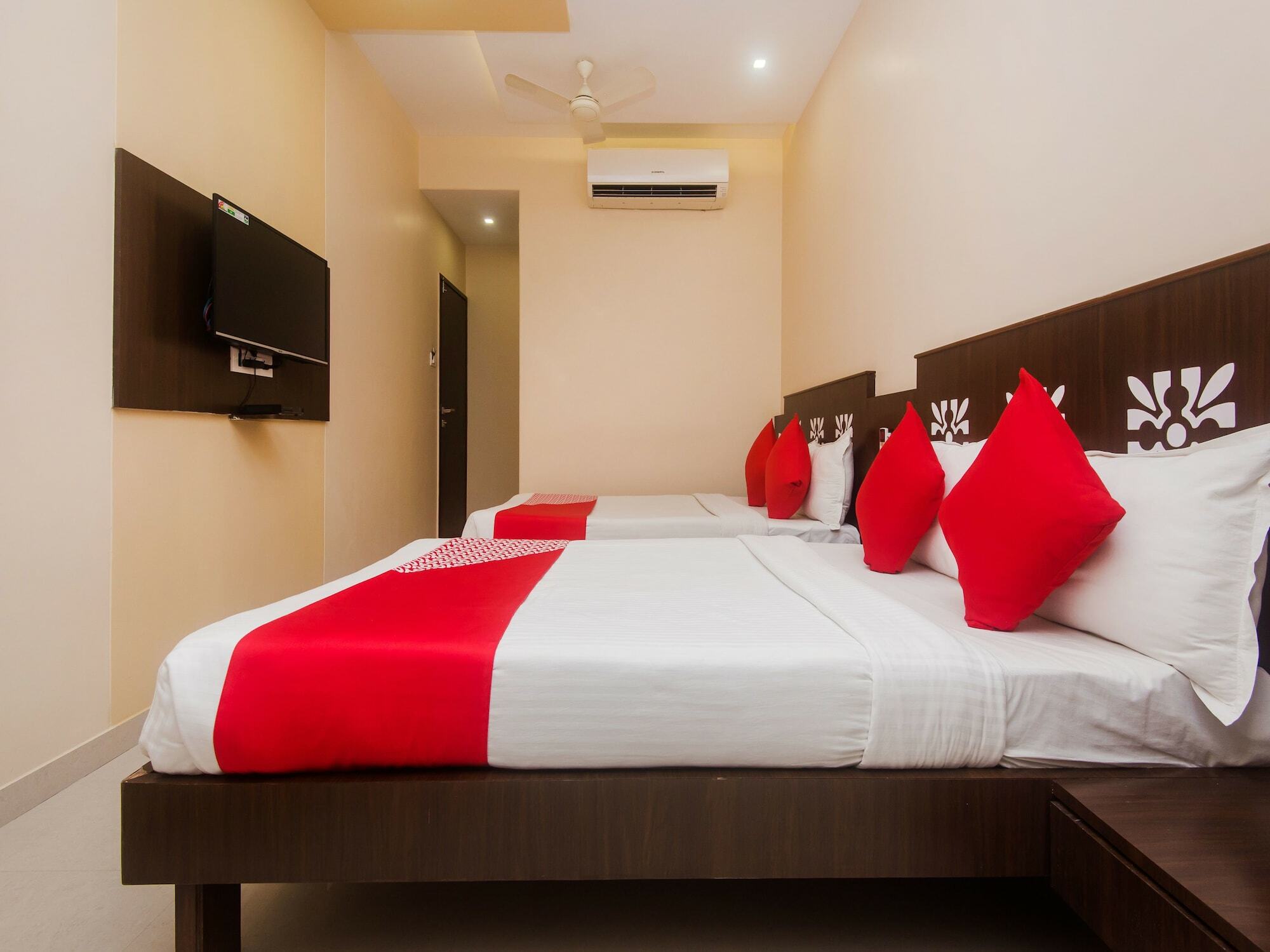 Hotel Oyo 23656 Parimeet 3*