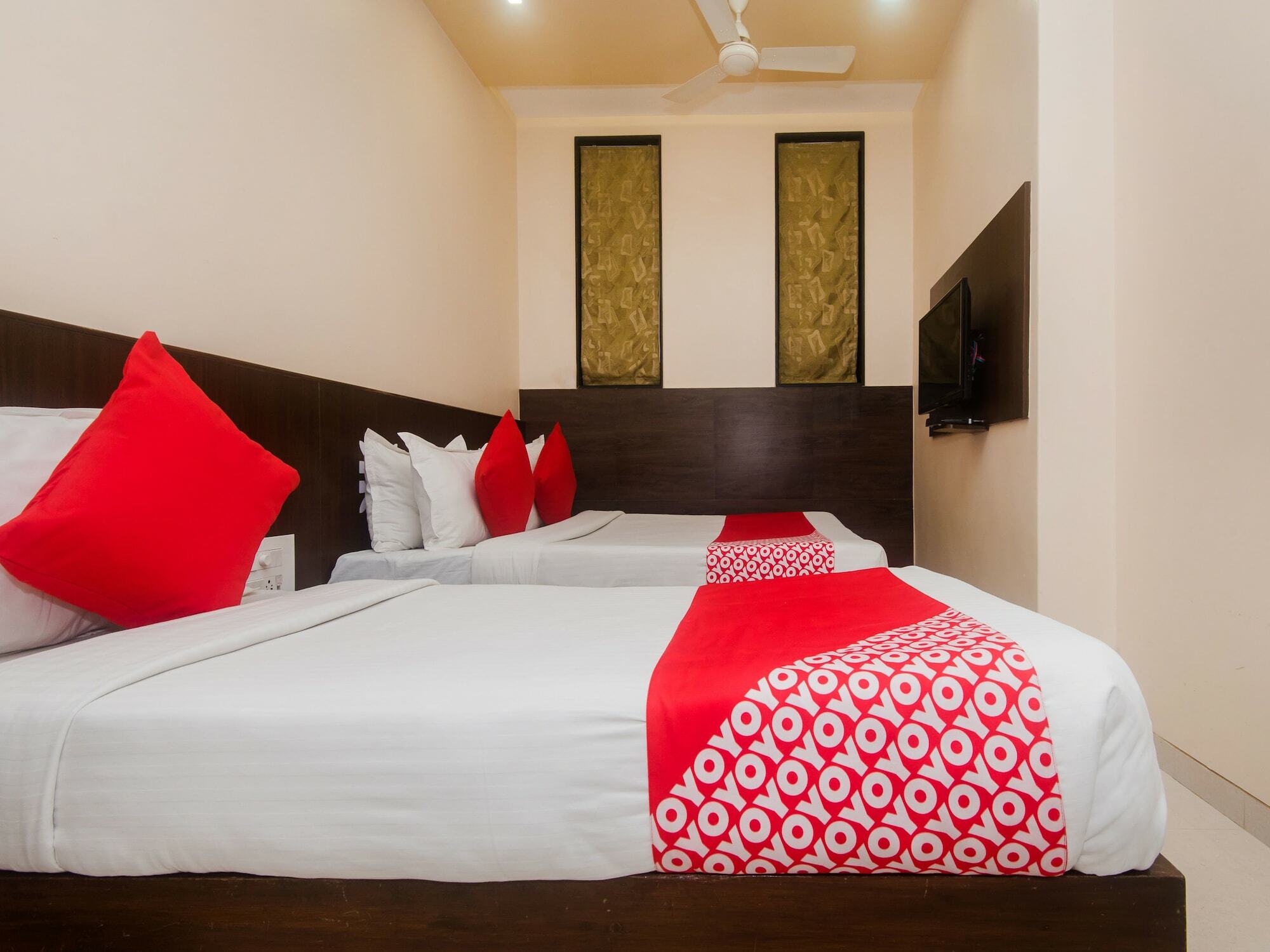 Oyo 23656 Parimeet Hotel 3*