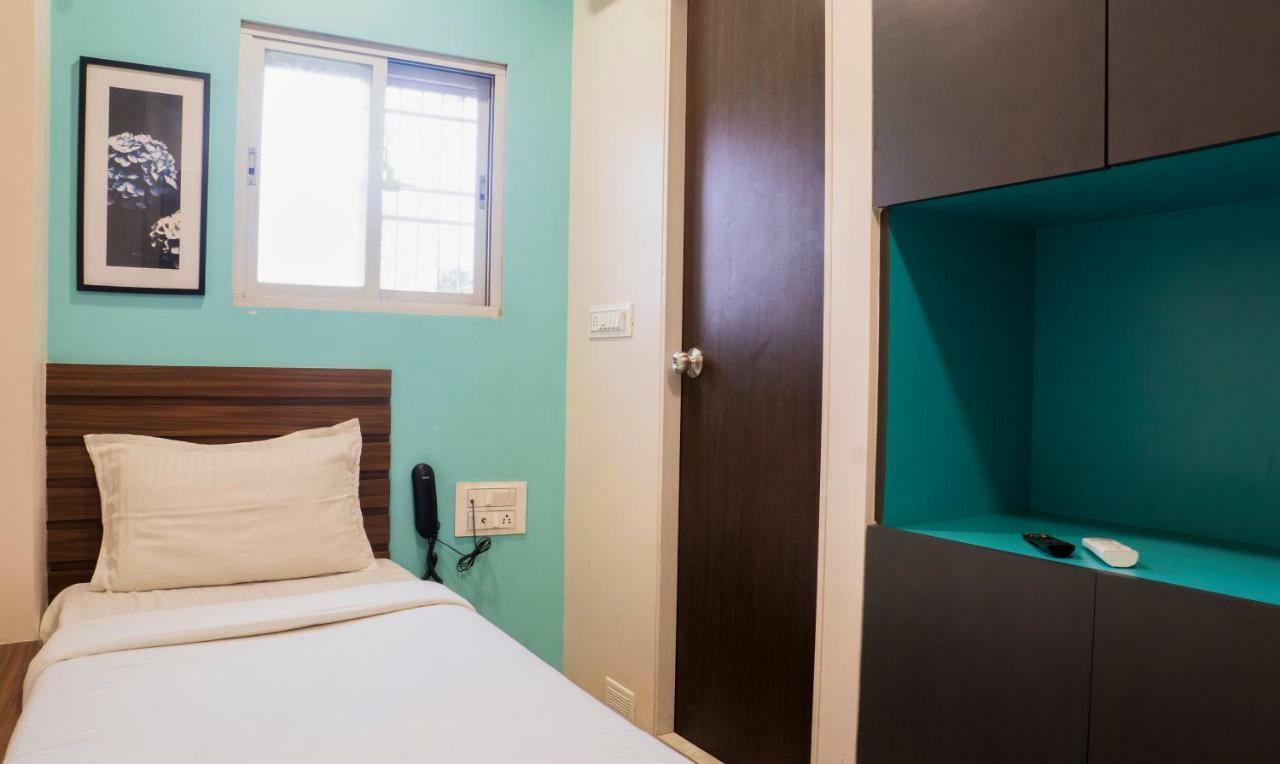 Oyo Flagship 13885 Metro Residency Hotel Mumbai