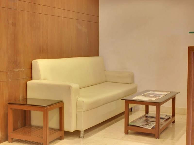 Hotel Lucky Goregaon