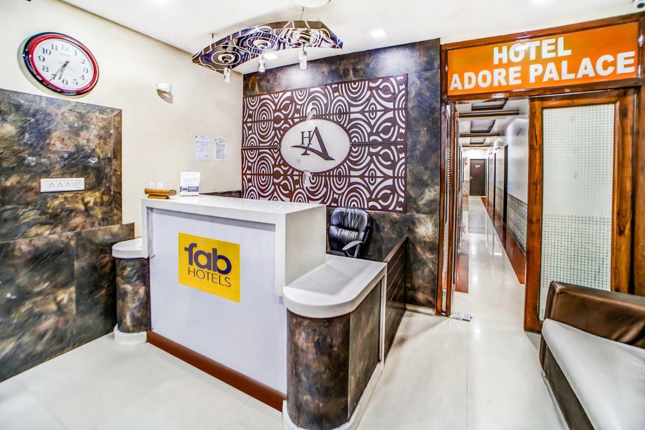 Fabhotel The Adore Palace Bombaim
