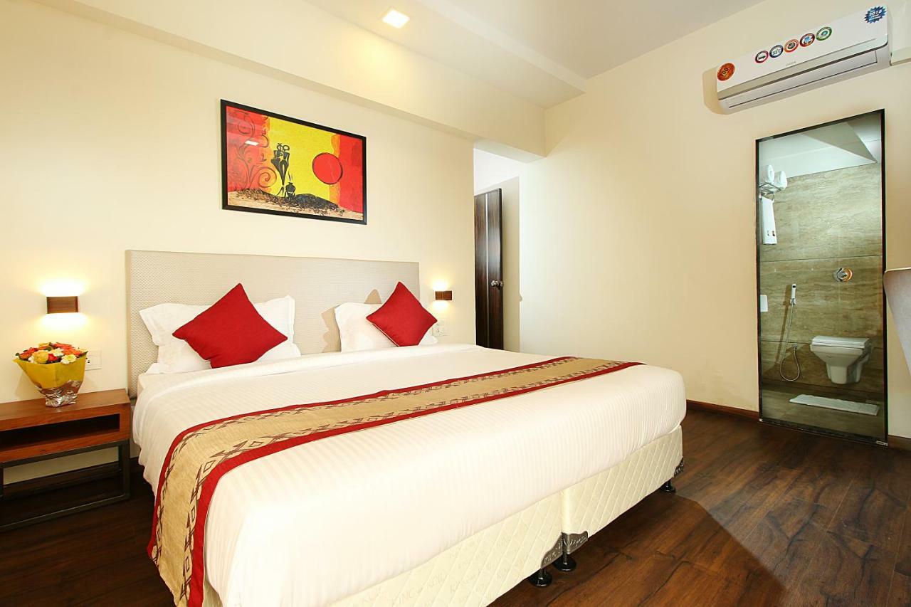 House Luxury Apartments, Santacruz East Apartment *