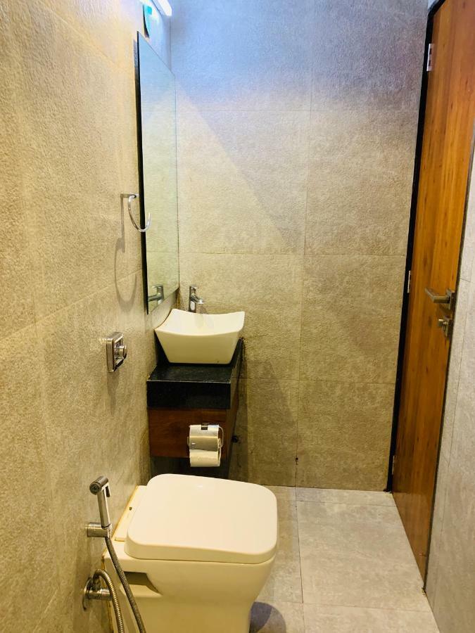 Adlon International 3* Bombaim