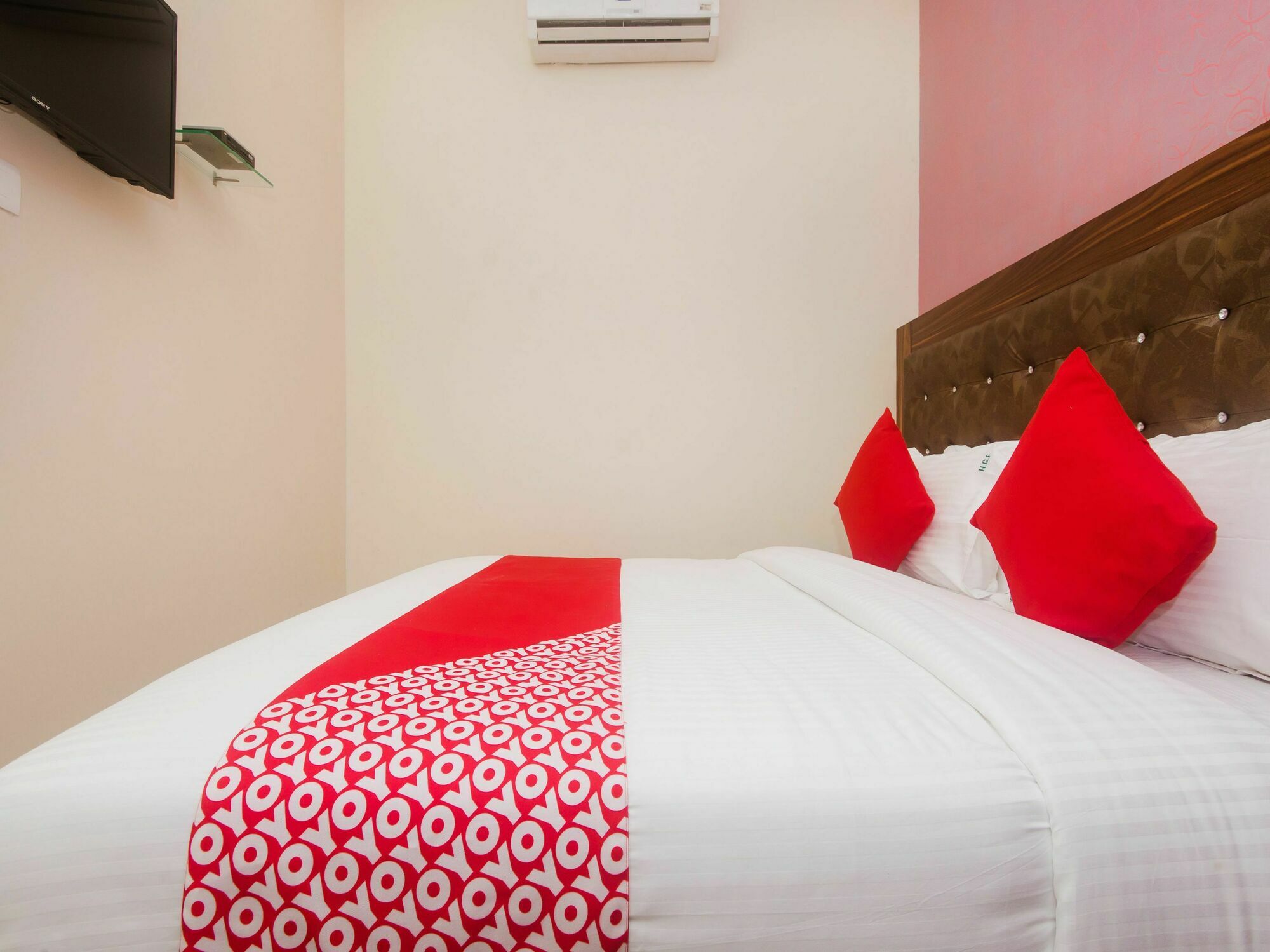 O Greenforest Near Airport Road Metro Station Mumbai