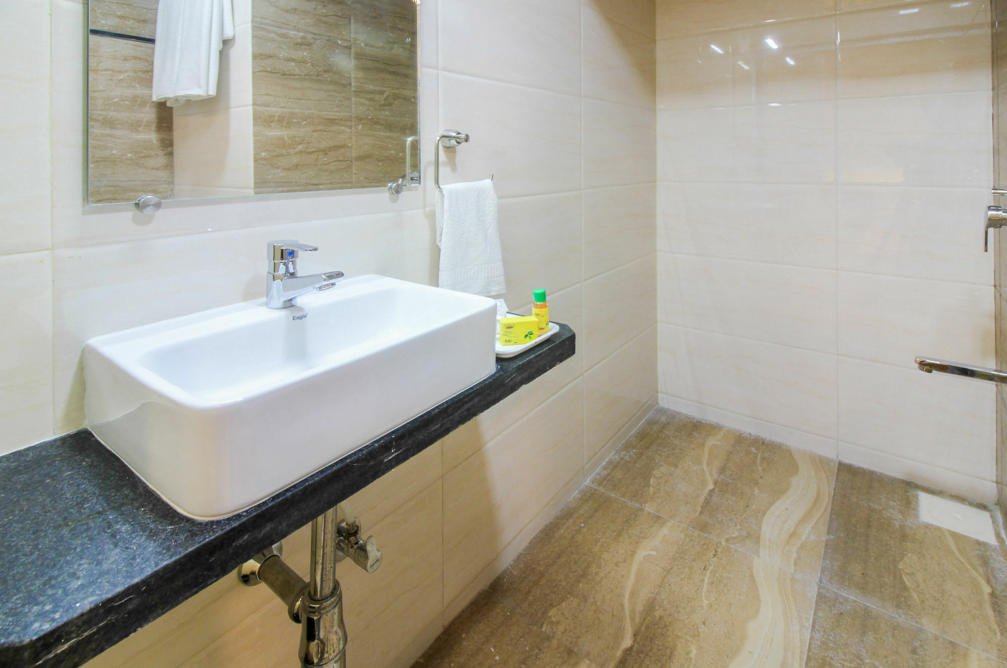 Fabhotel Atlas Plaza Andheri East 3* Mumbai