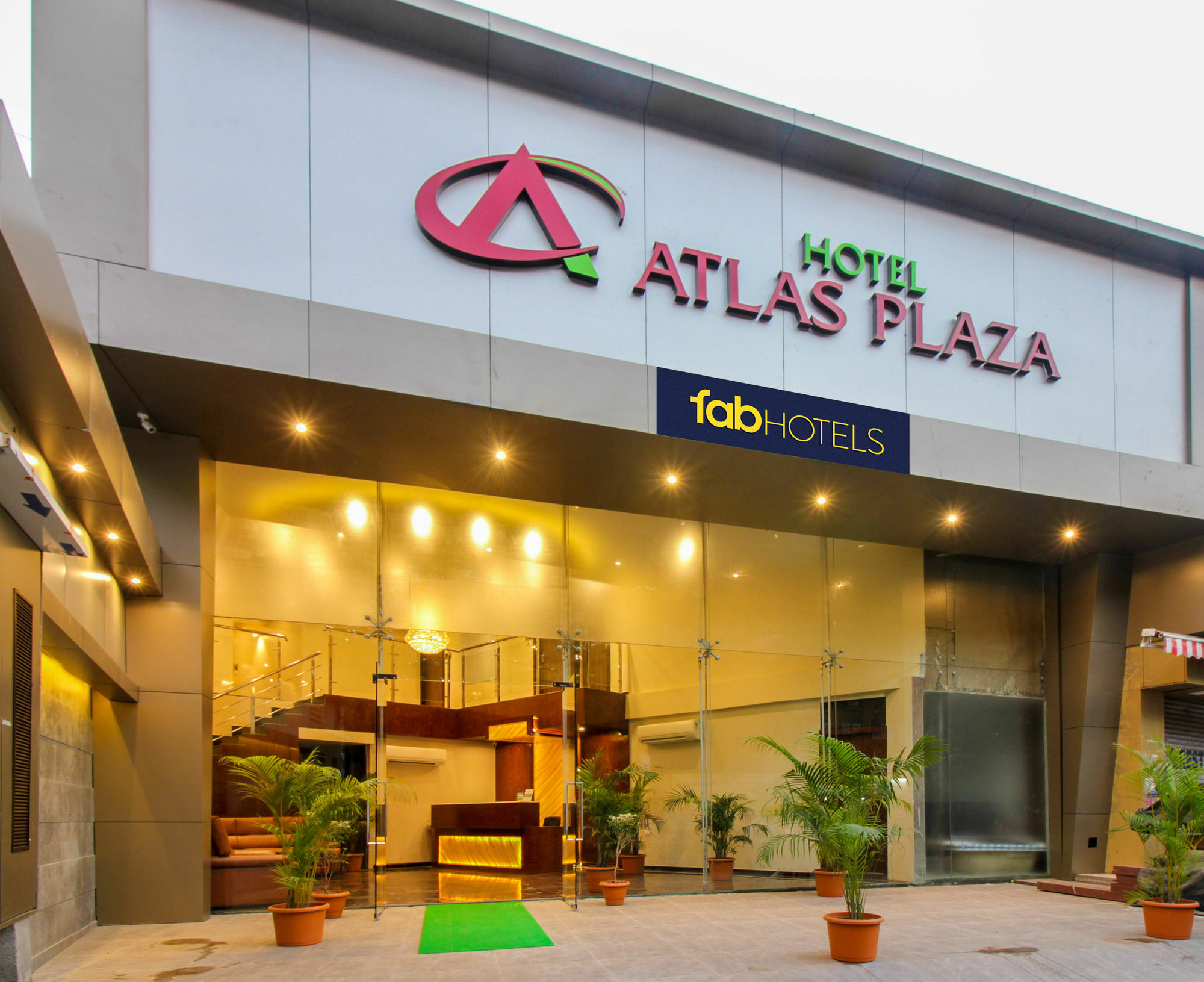 Fabhotel Atlas Plaza Andheri East 3*