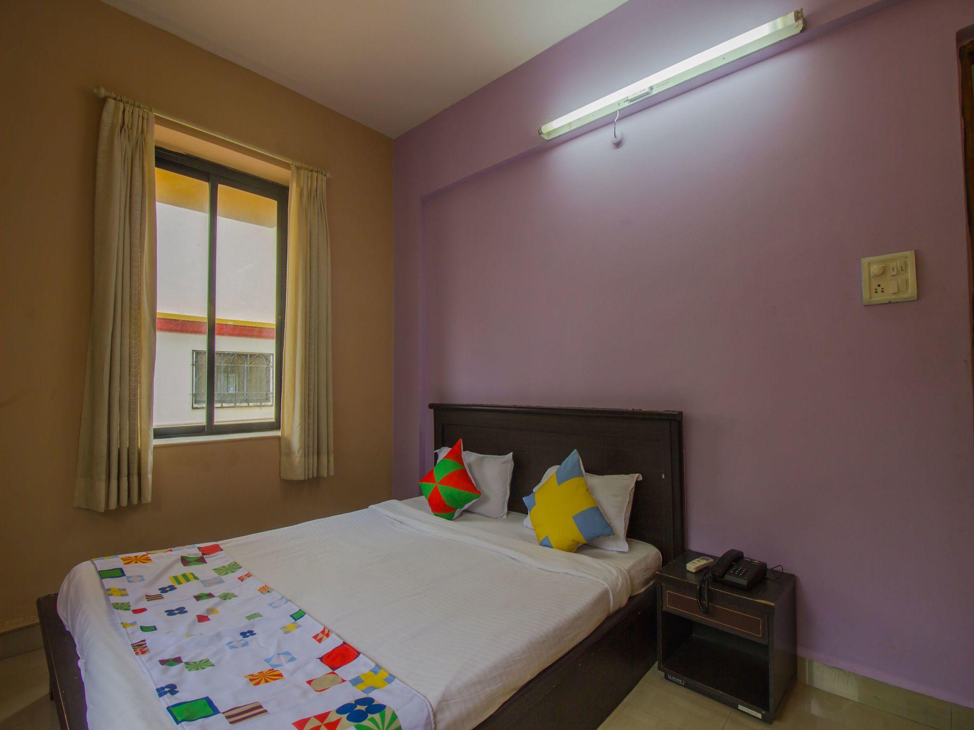 Oyo 17028 Aviva Residency