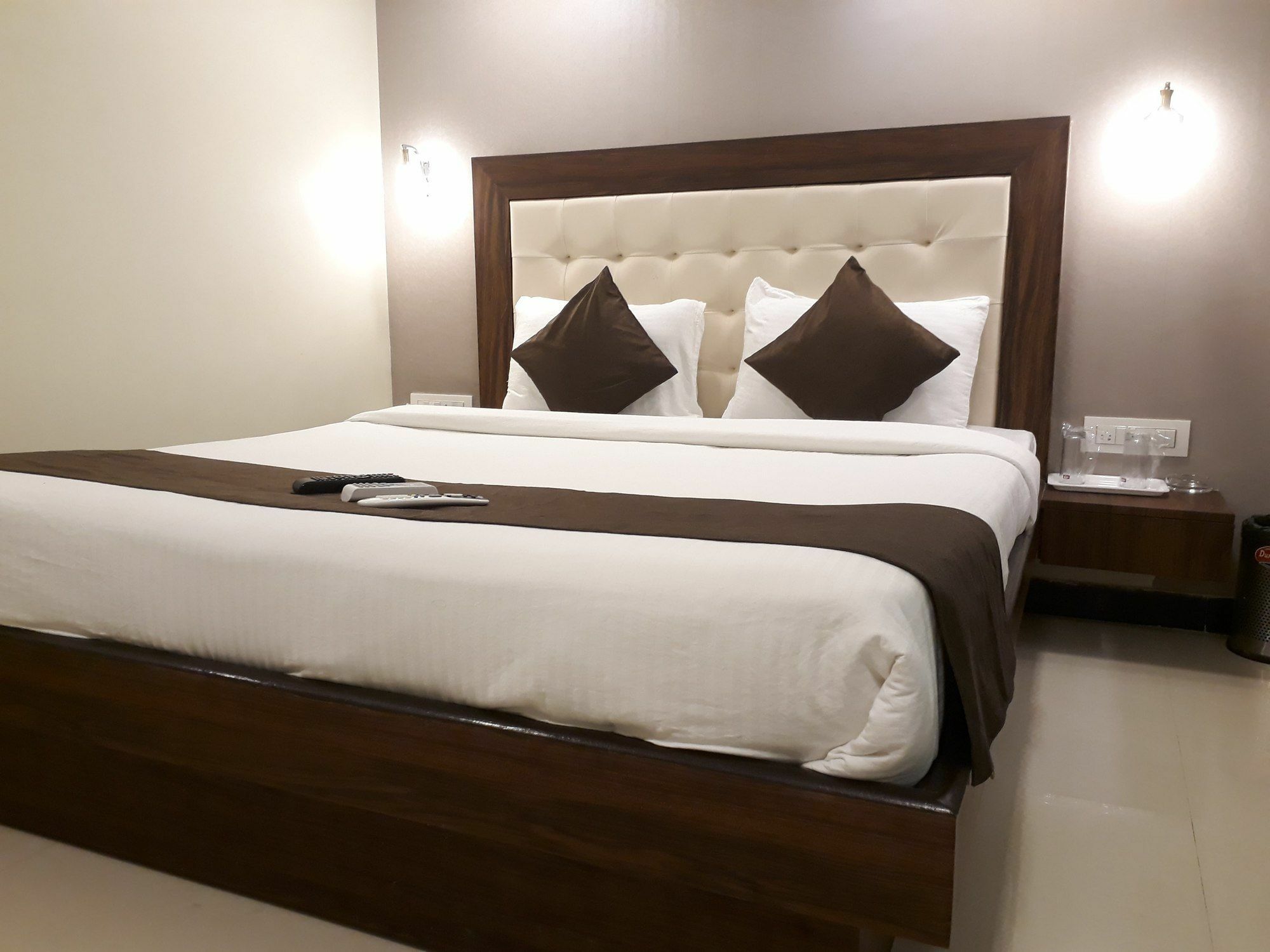 Hotel Garden Creek Residency Near Airport