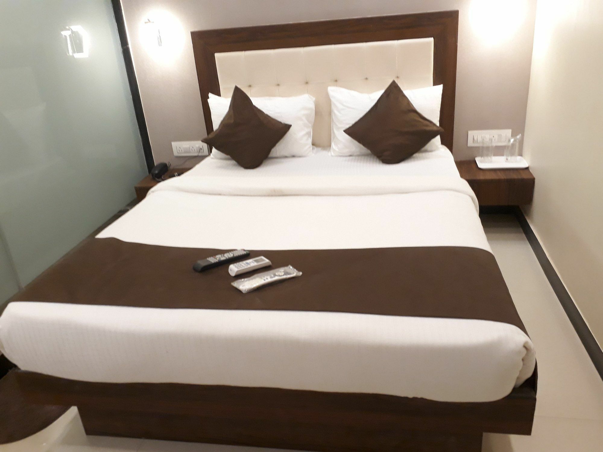 Garden Creek Residency Near Airport Hotel 3*