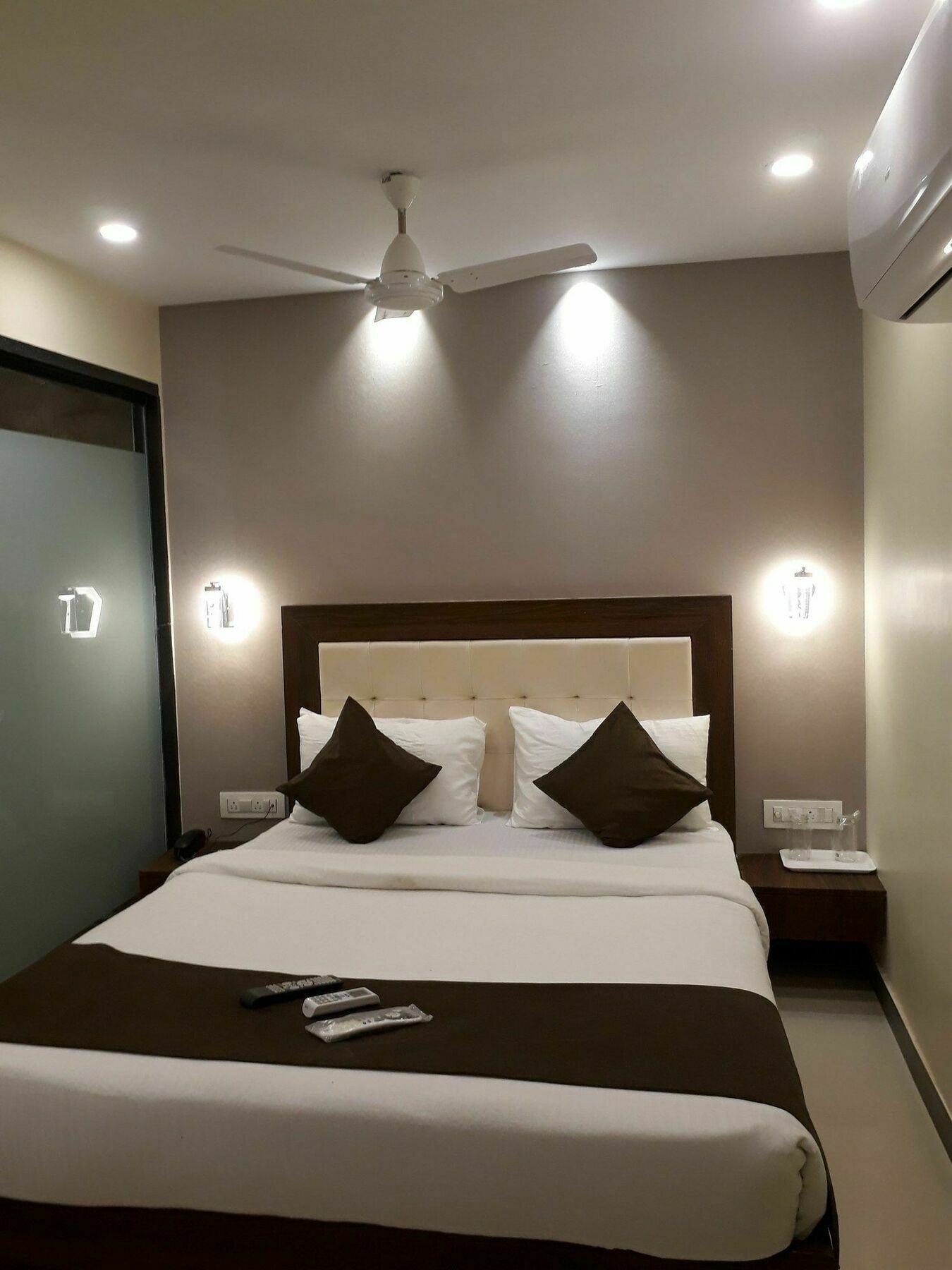 Garden Creek Residency Near Airport Hotel Mumbai