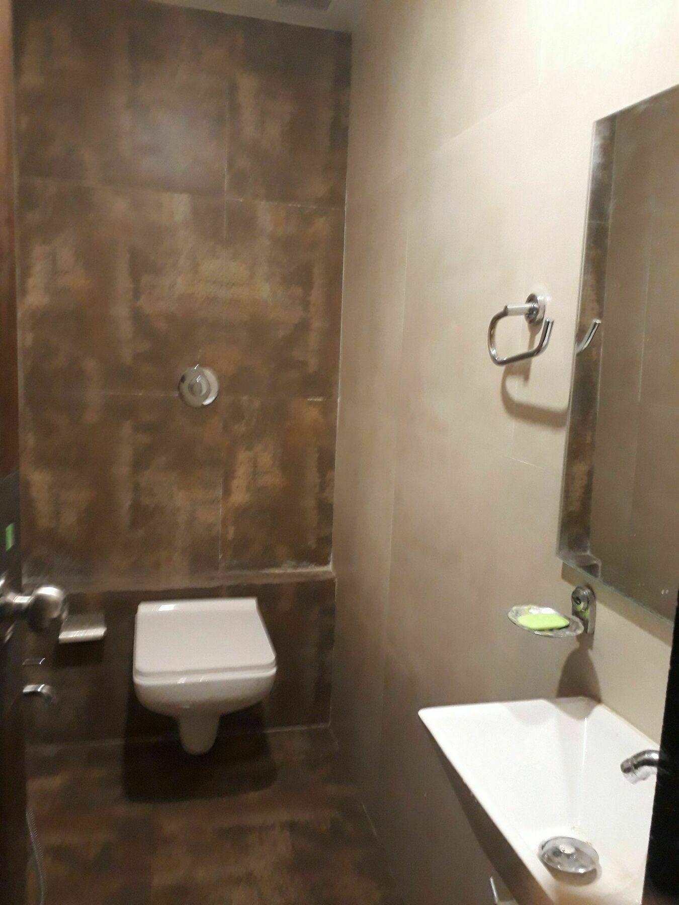 Hotel Garden Creek Residency Near Airport