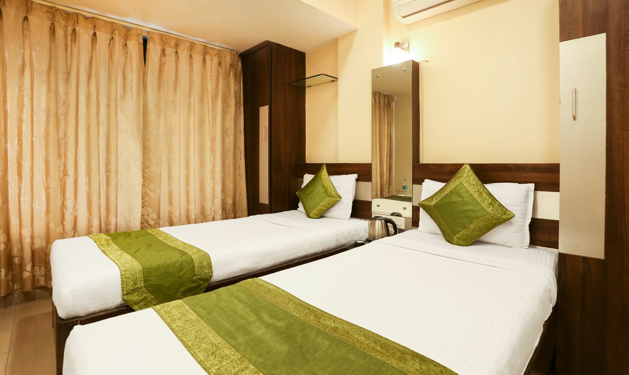 Hotel Daisy Residency 3*