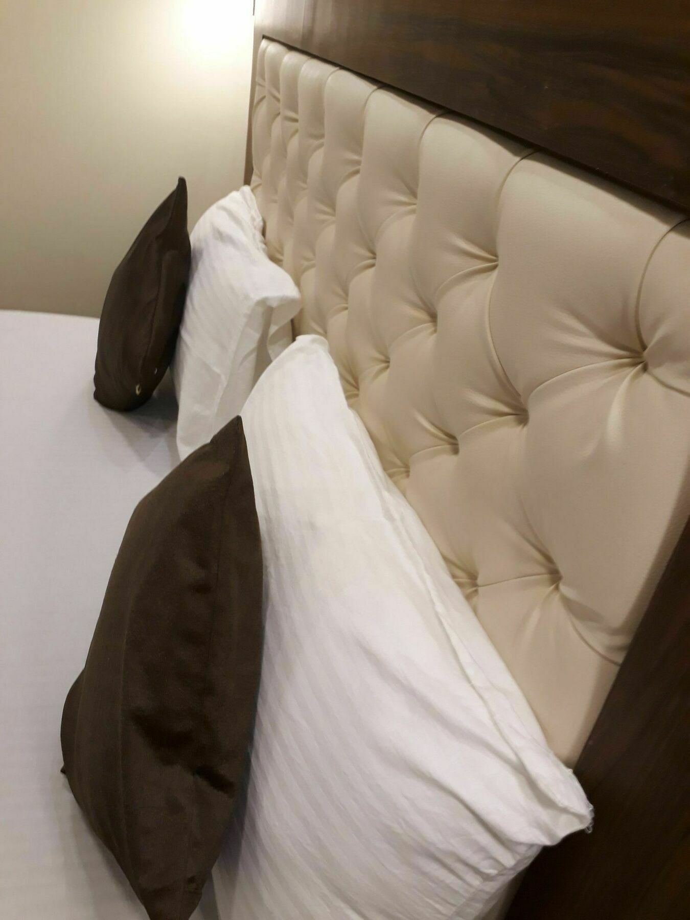 Hotel Garden Creek Residency Near Airport