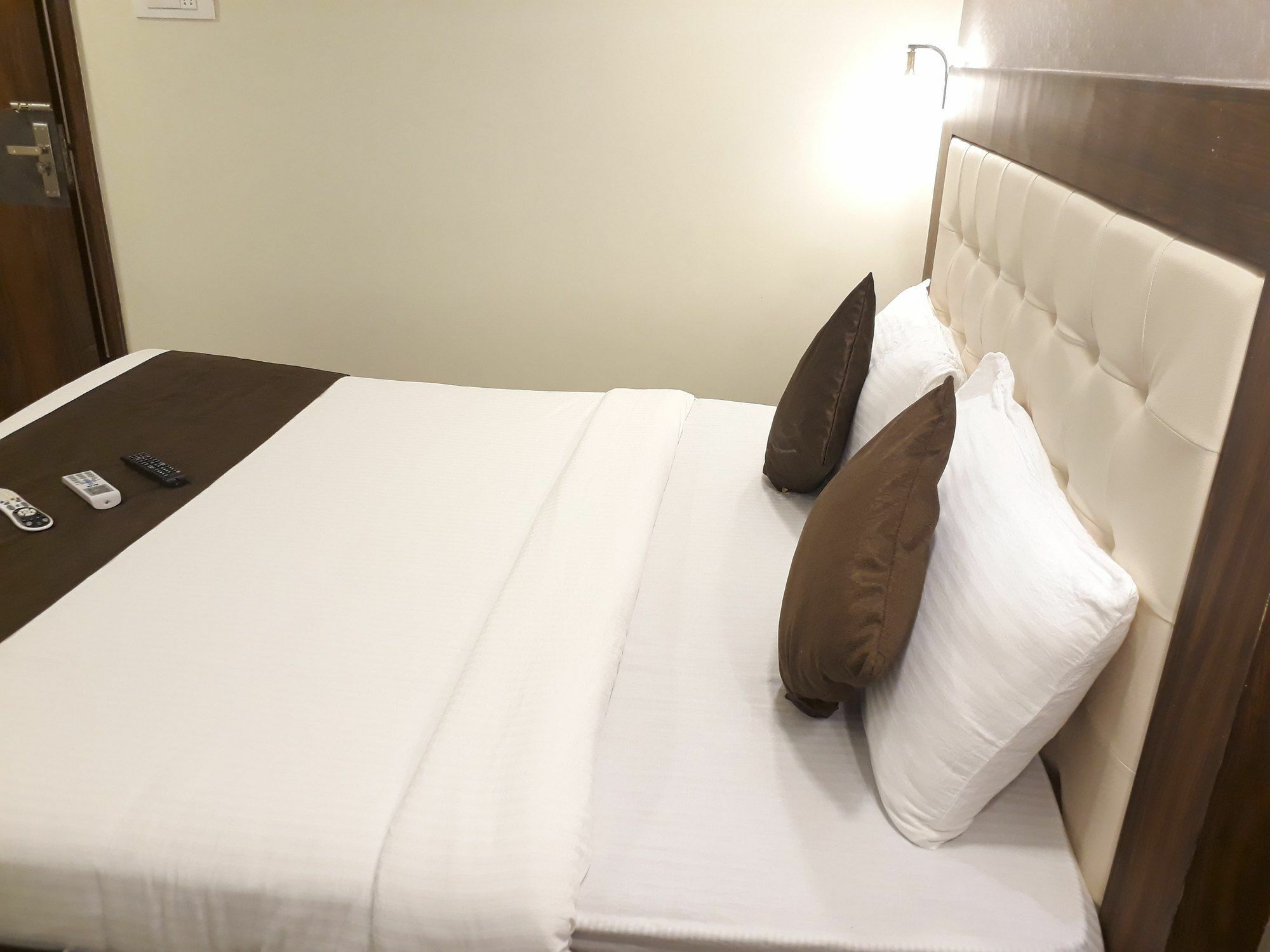 Garden Creek Residency Near Airport 3*