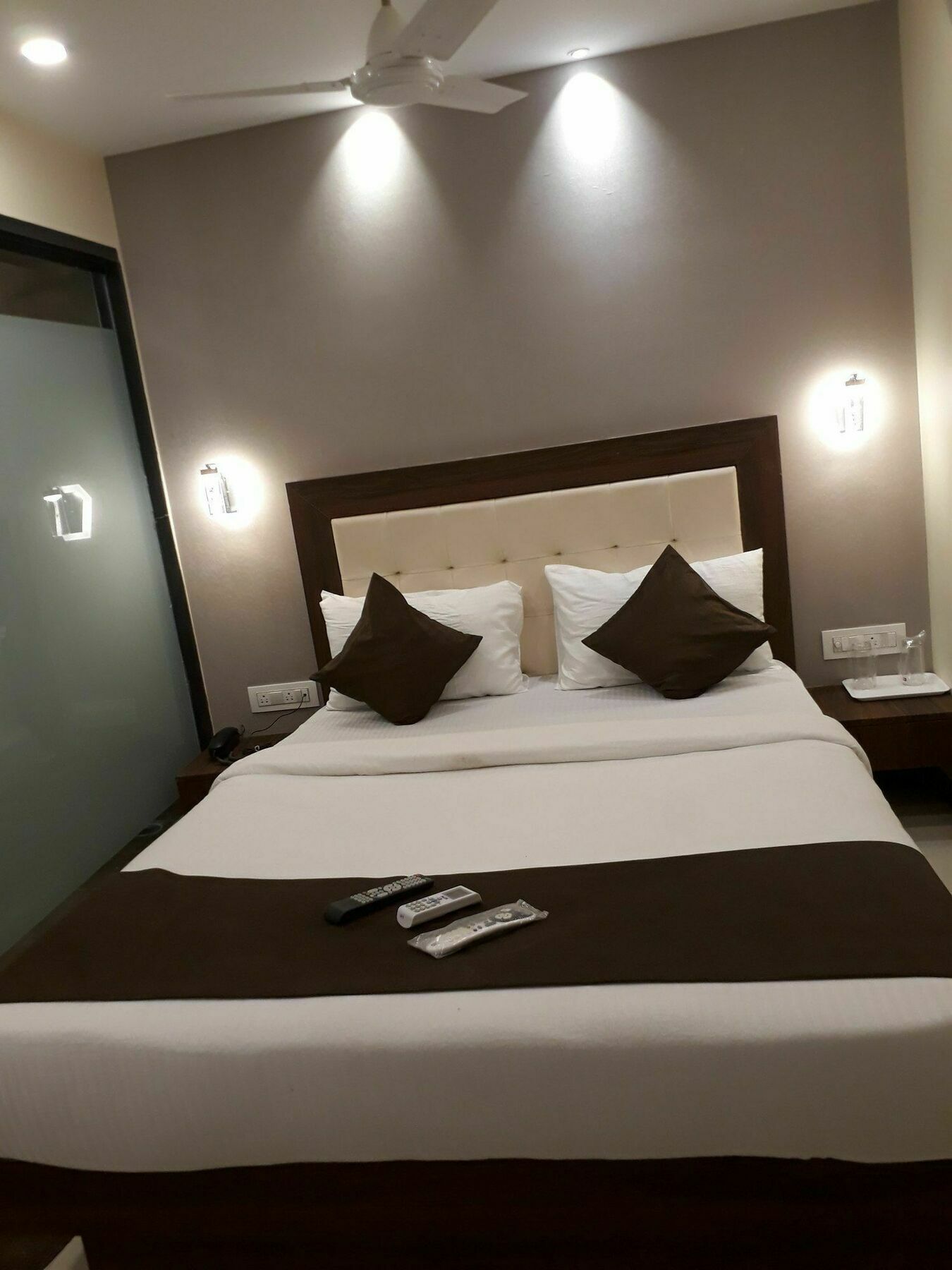Garden Creek Residency Near Airport Hotel 3*