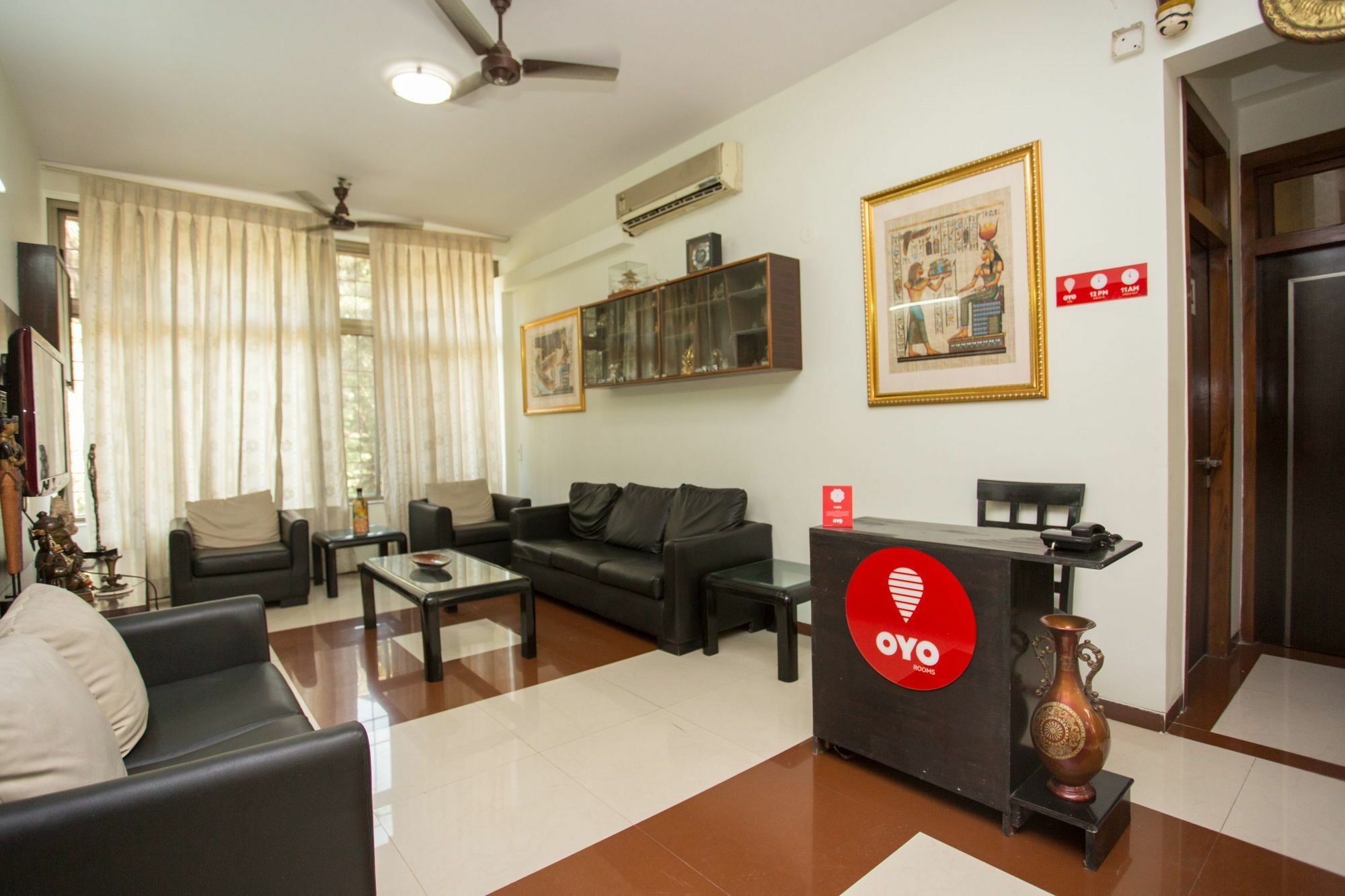 Oyo 8838 Bandra East Hotel 2*