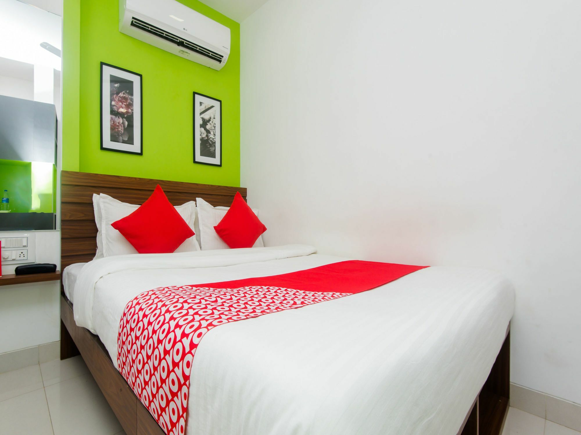Oyo 13885 Metro Residency 2*