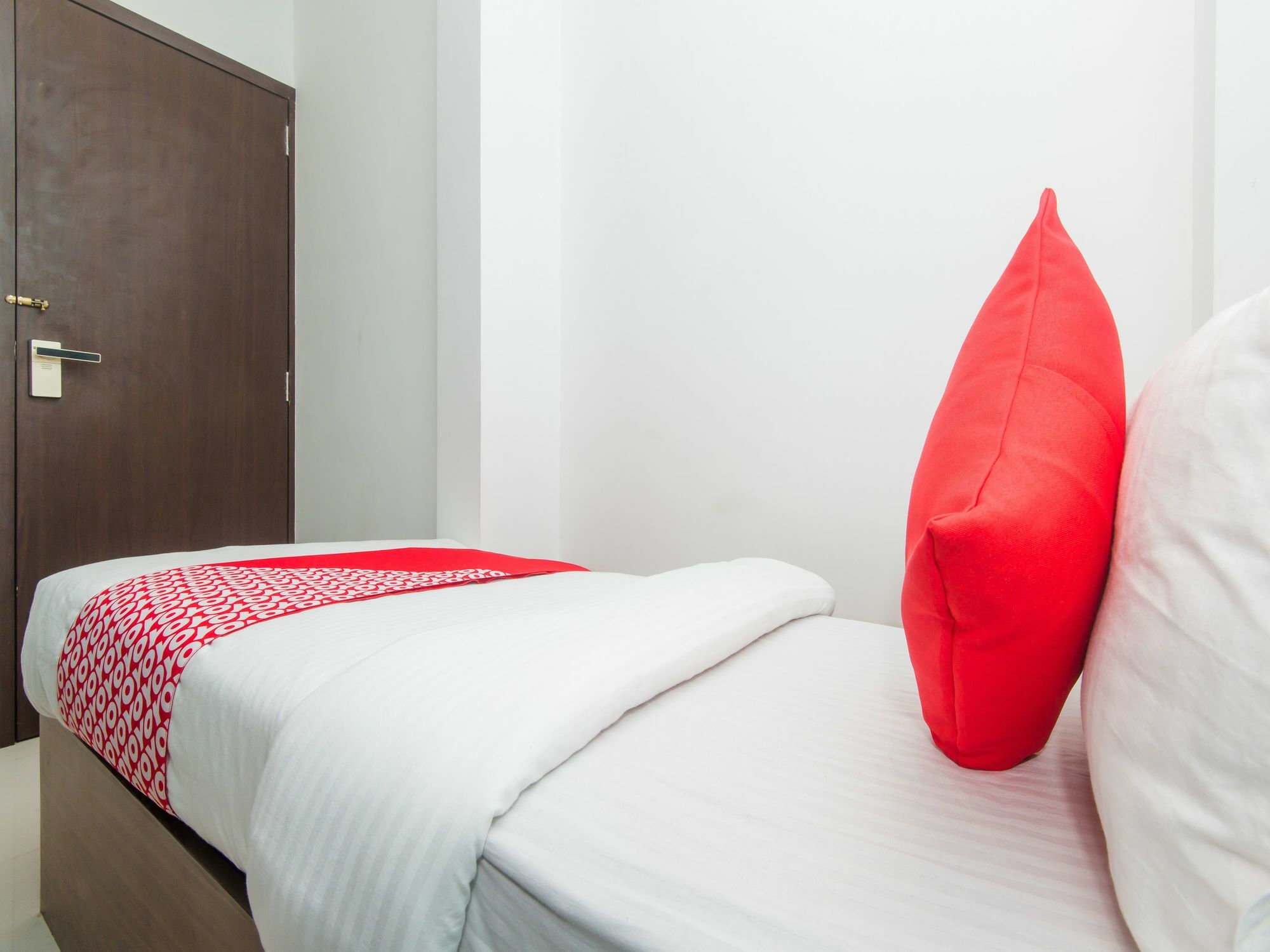 Hotel Oyo 13885 Metro Residency 2*