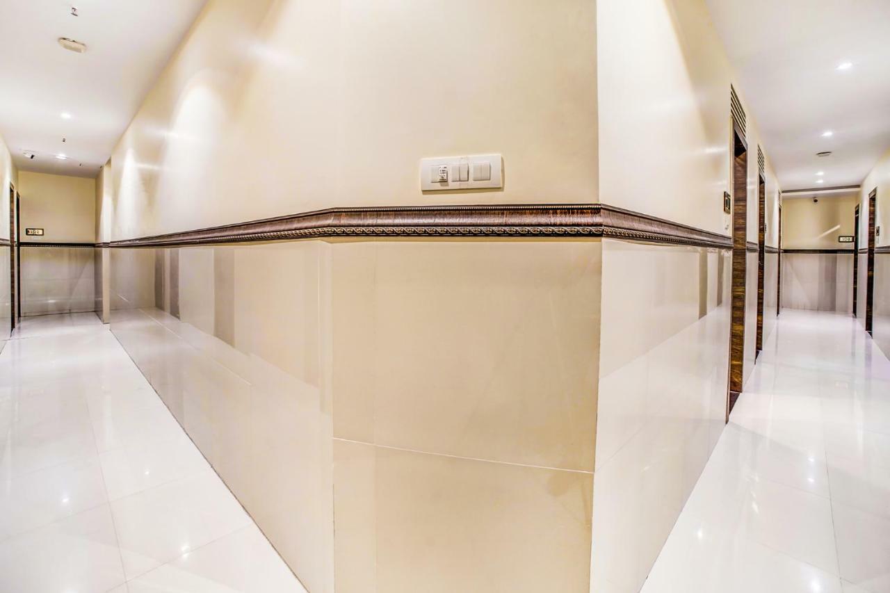Oyo 9187 Adlon International Hotel 3*