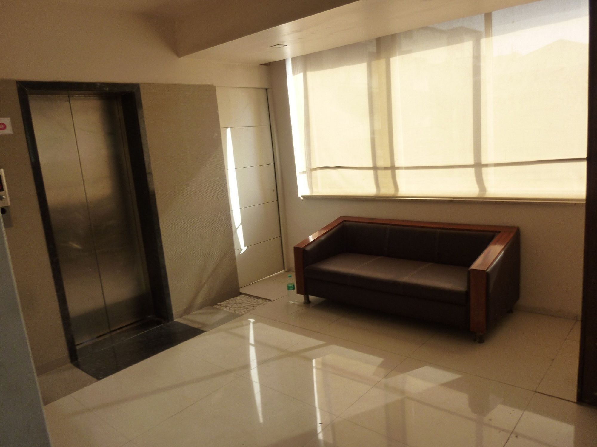 Aura Hotel