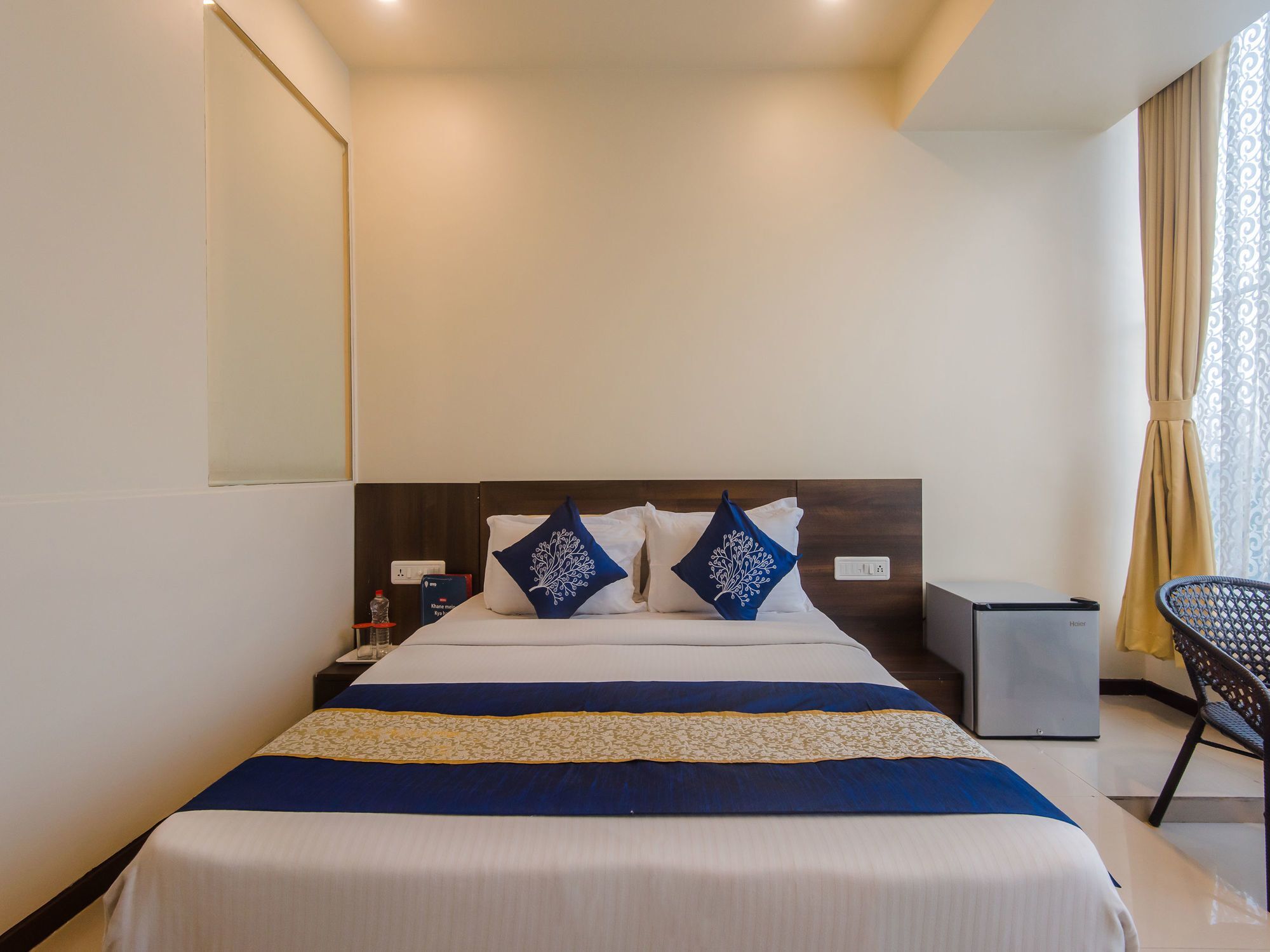 Aura Mumbai