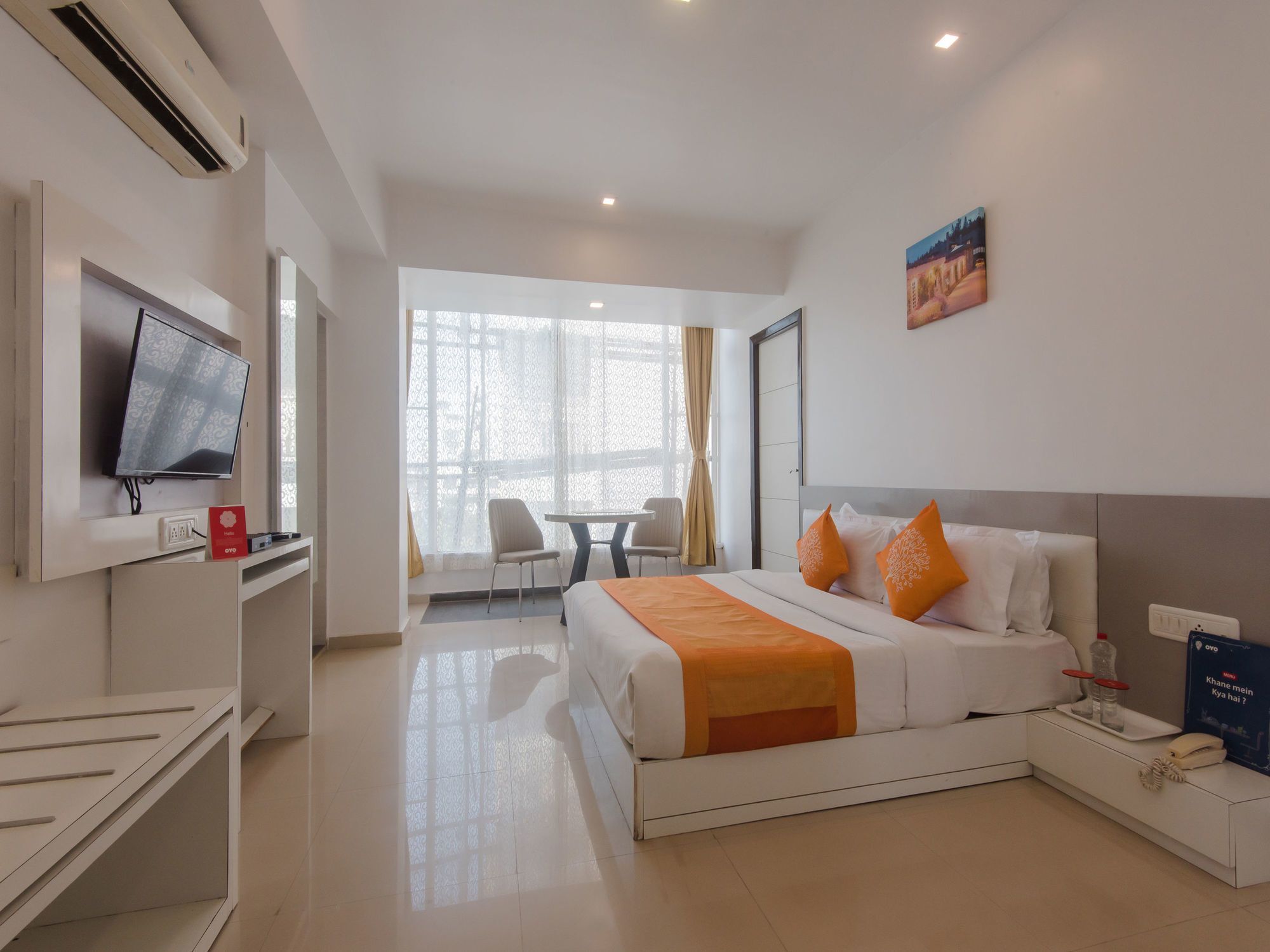 Hotel Aura