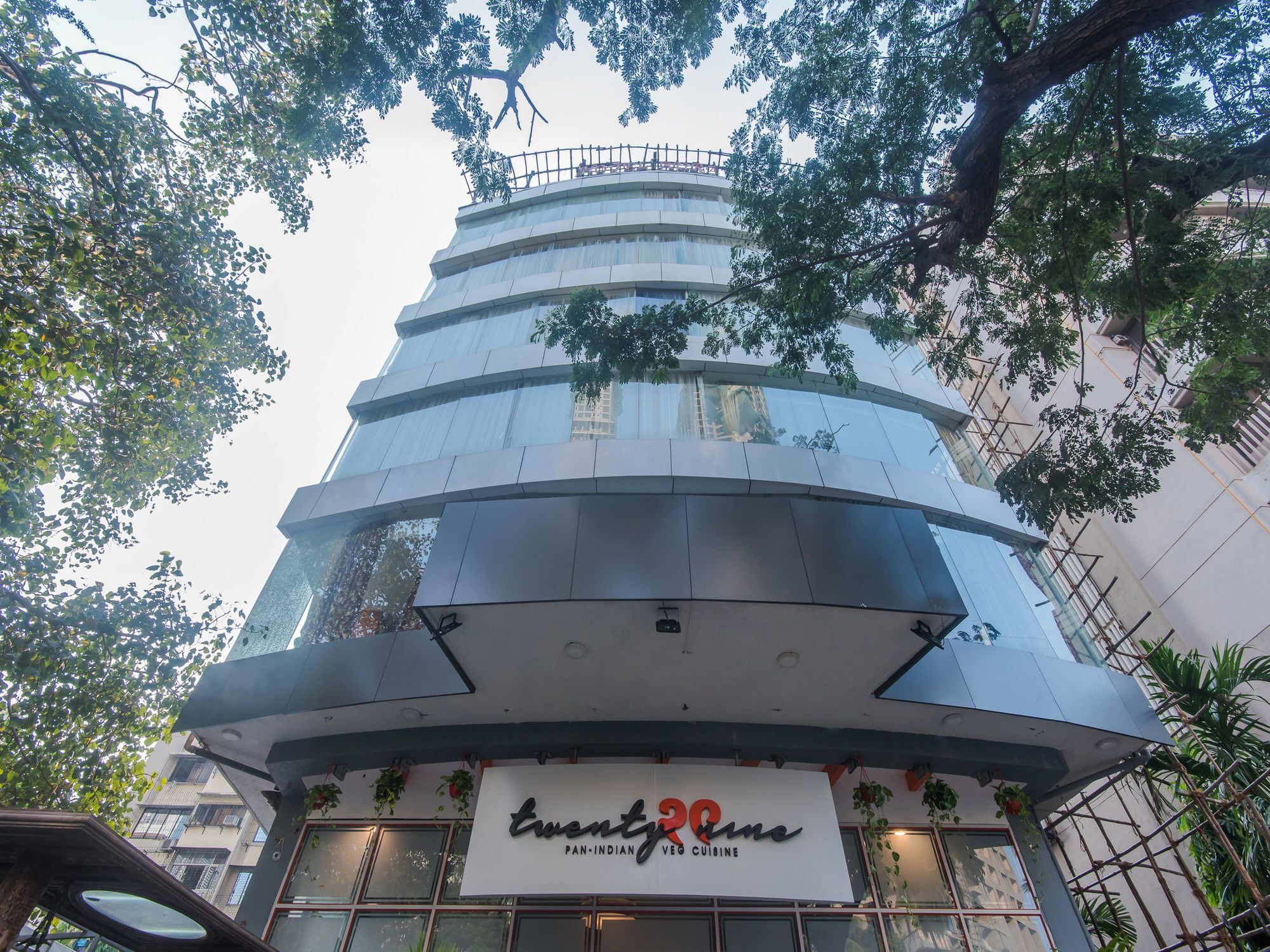 Aura 3* Mumbai