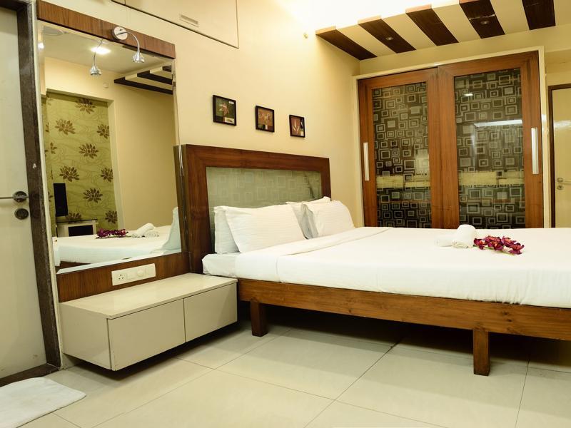 Seven Serviced Bandra Apartment *