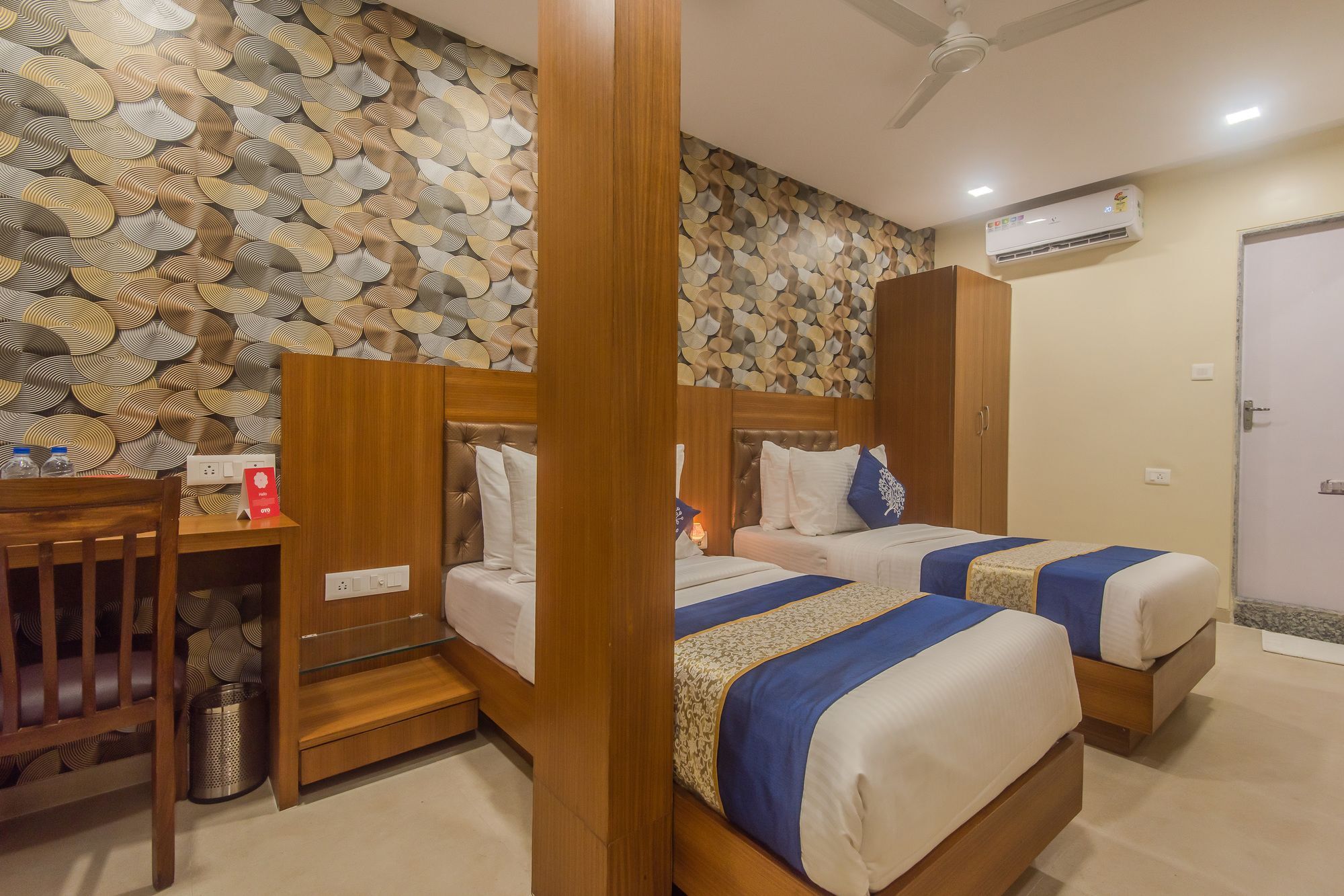 Fabhotel Arton - Nr International Airport Bombaim