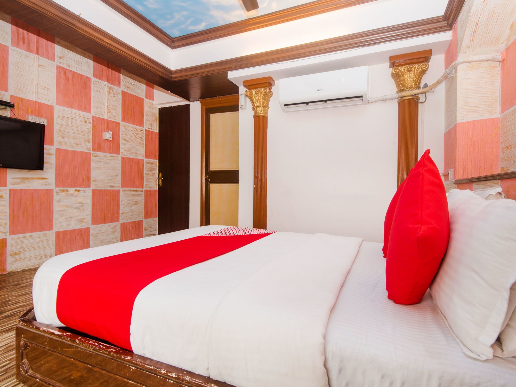 Oyo 11879 Ashu Bini Hospitality Pvt Ltd- Kalptaru Hotel