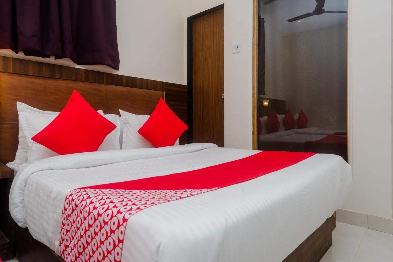 Oyo 24293 Amana International 3*