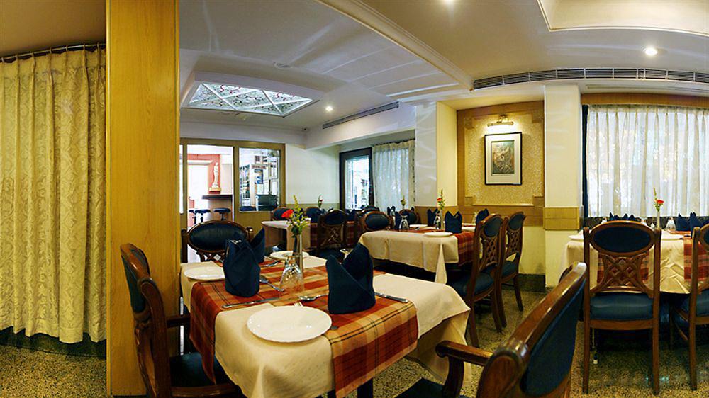 Regenta Place The Emerald Hotel Bombaim
