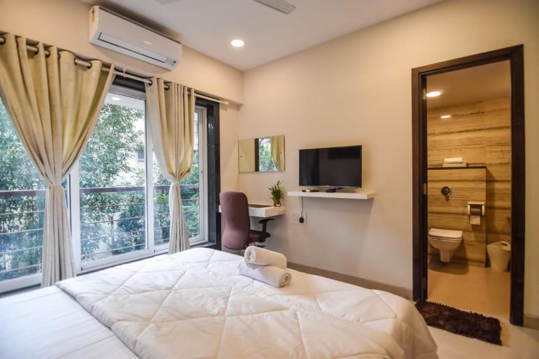 Satellite Glory Guest house *