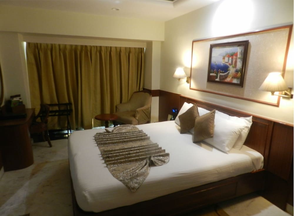 Emerald Htl And Executive Hotel Mumbai