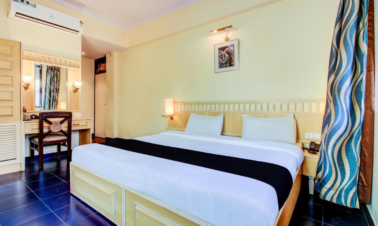 Hotel Kadamb Residency