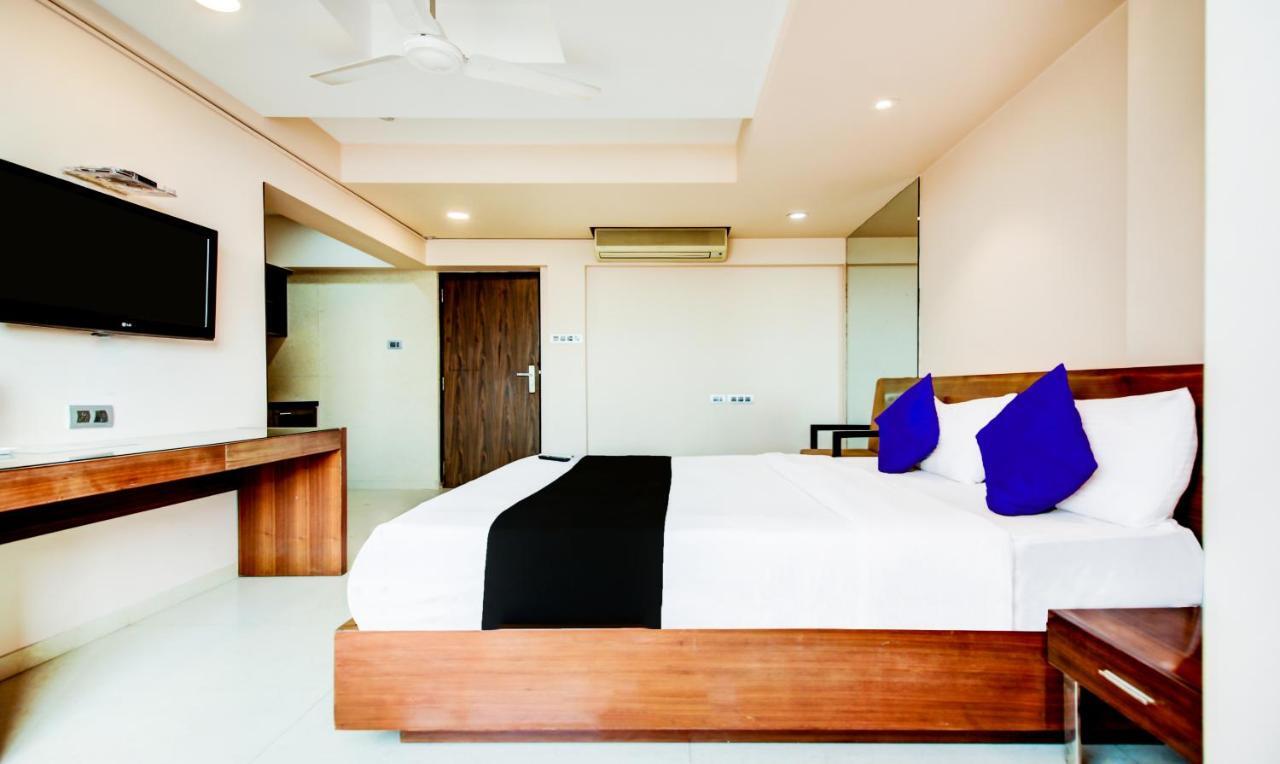 Imperial Residency Hotel 3*