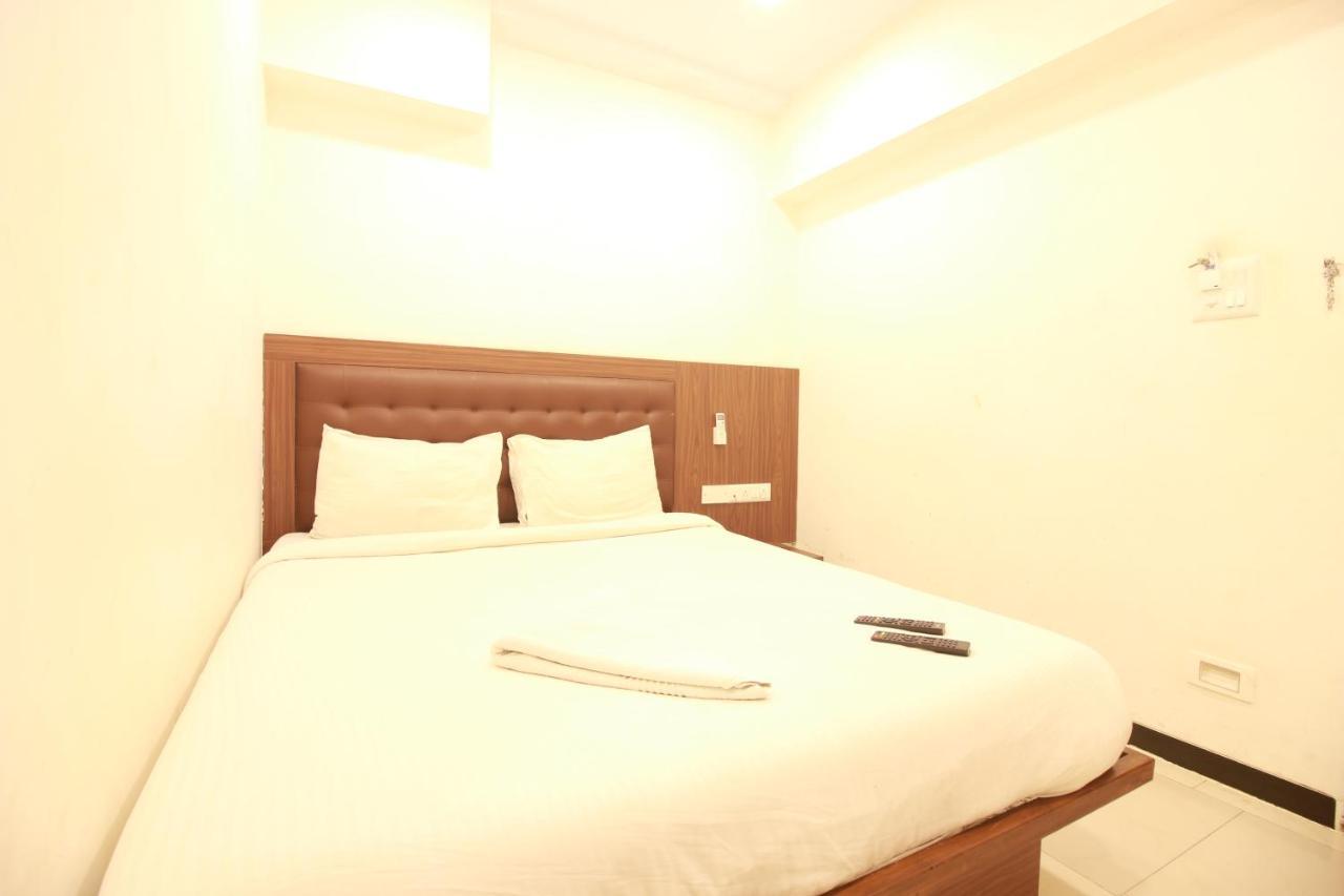 Hotel Rk Residency