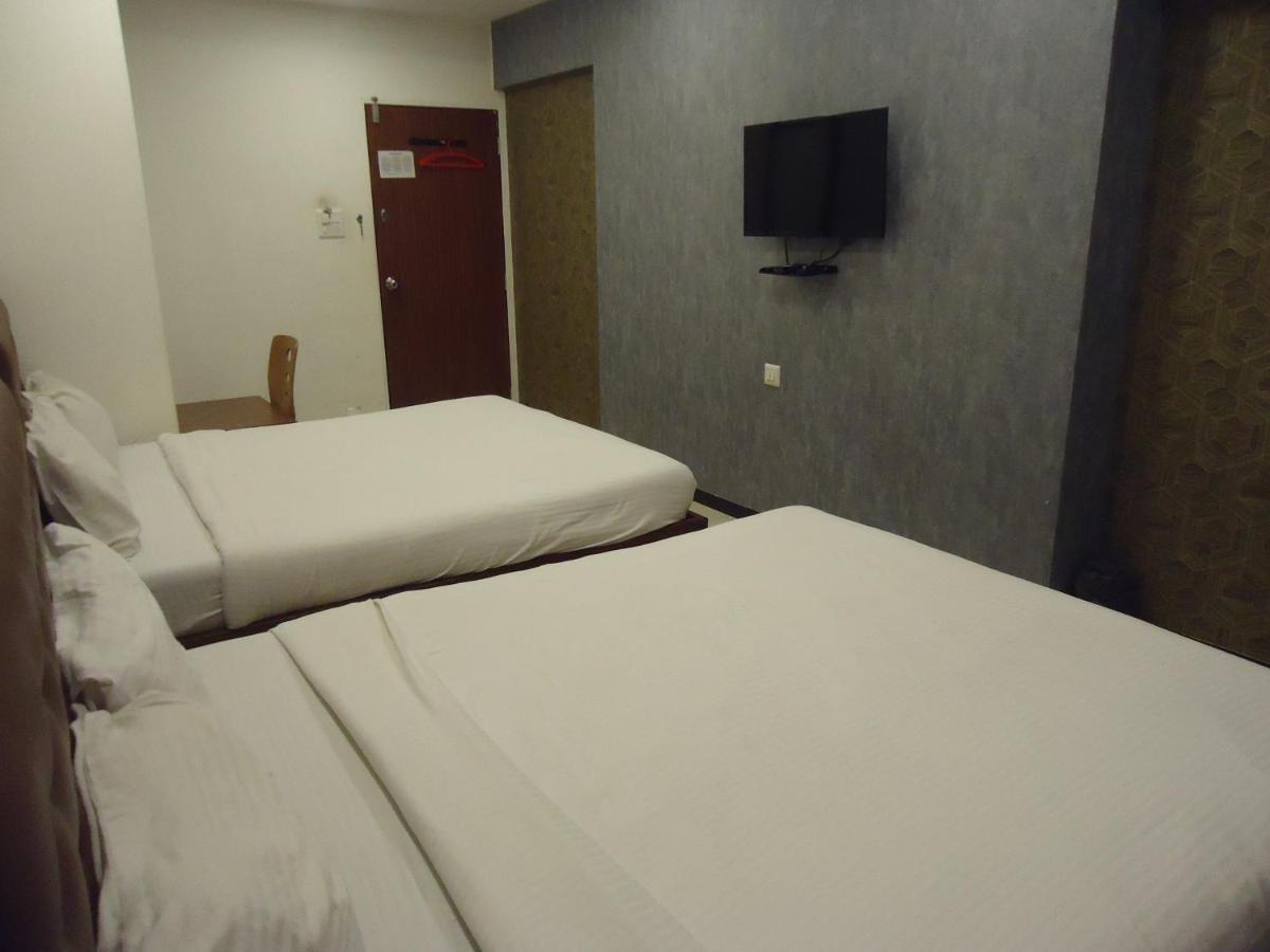 Rk Residency Hotel 2*