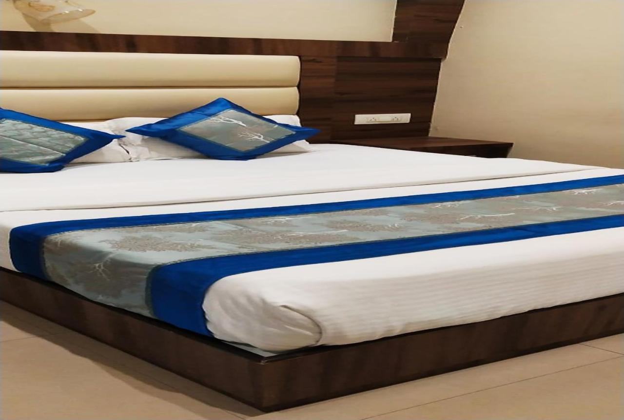 Sai - Near Dadar Station Hotel 3*