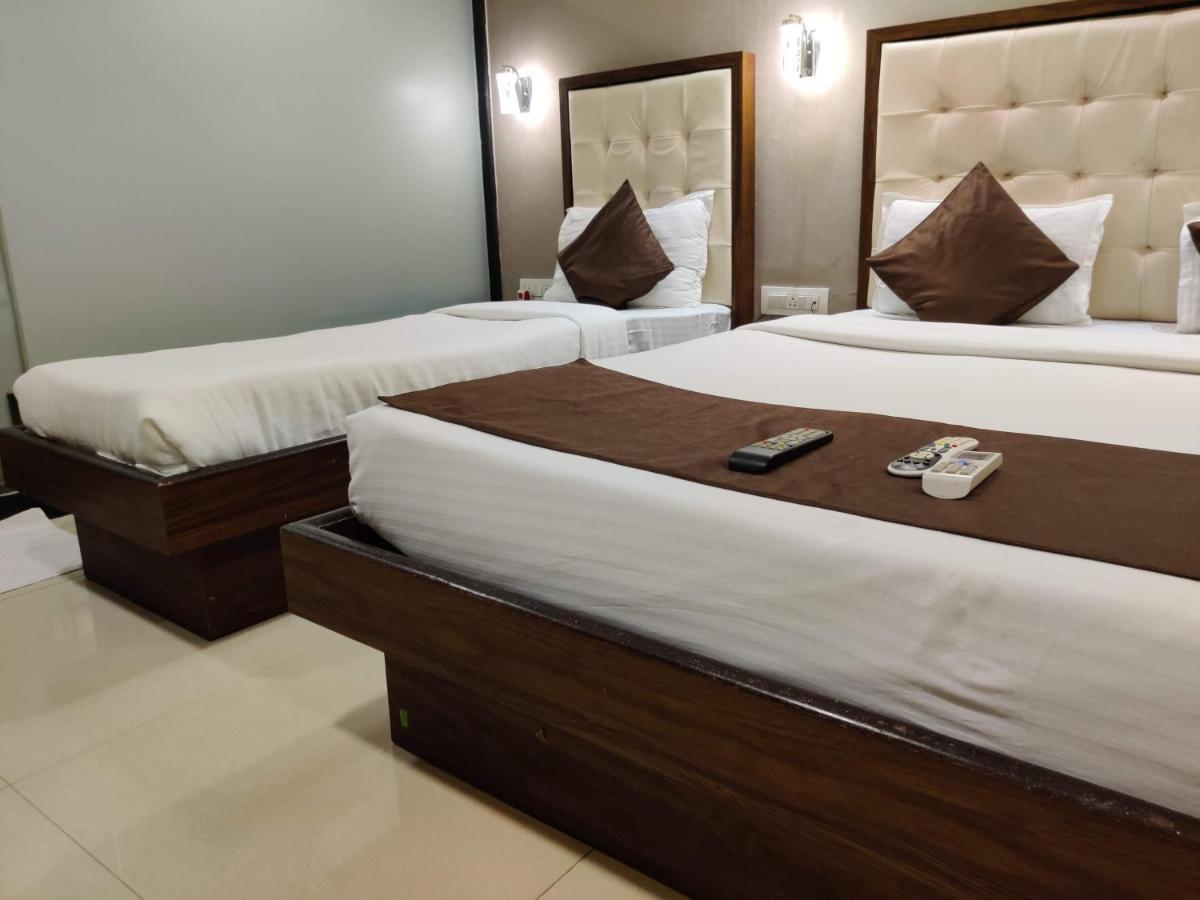 Garden Creek Residency Near Airport 3*