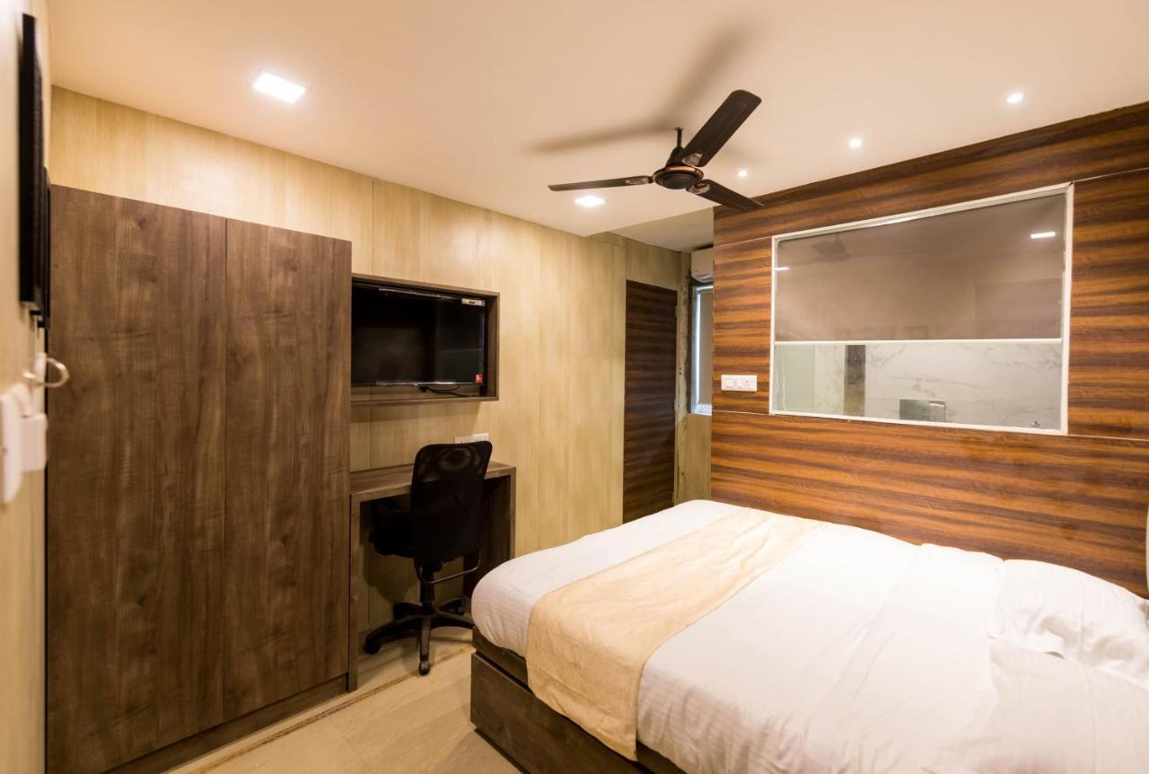 New Sky Palace Residency- Near International Airport Andheri East Hotel 3*