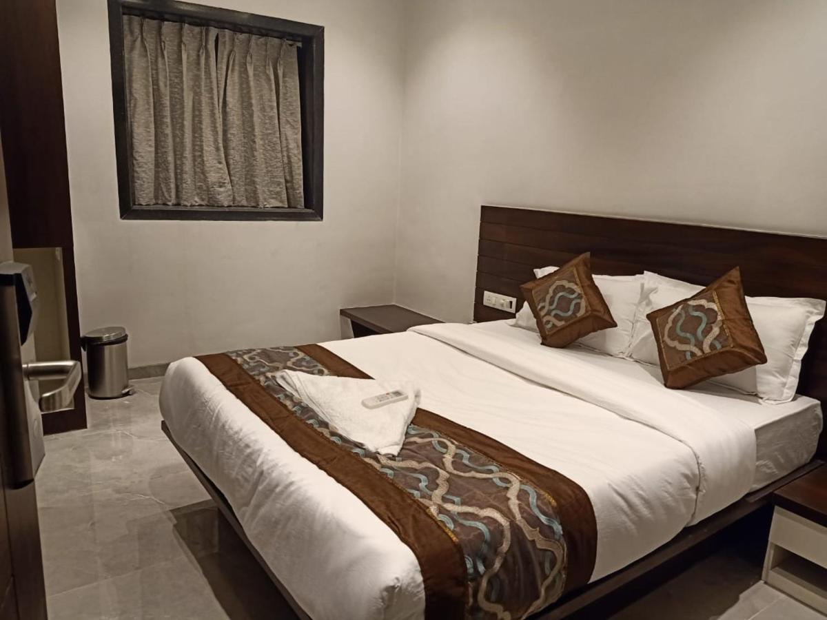 Hotel Flora - Mumbai